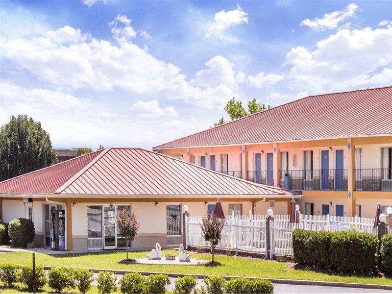 Days Inn By Wyndham Augusta Wheeler Road מראה חיצוני תמונה