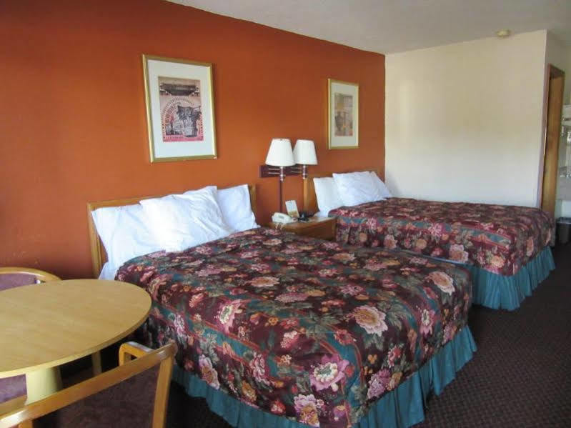 Days Inn By Wyndham Augusta Wheeler Road מראה חיצוני תמונה