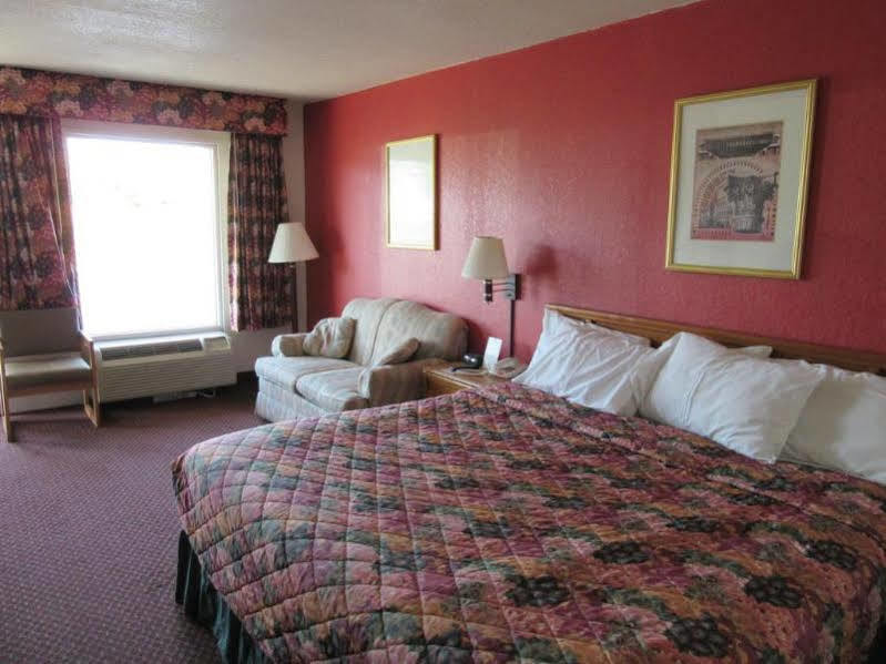 Days Inn By Wyndham Augusta Wheeler Road מראה חיצוני תמונה